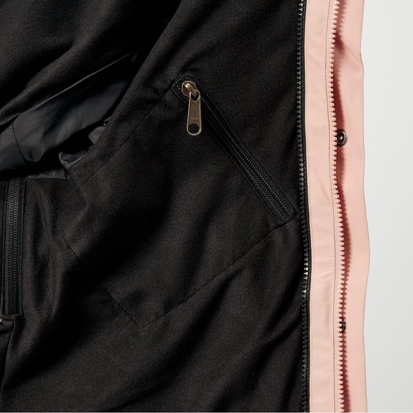 The North Face GORE-TEX Jacket - Picture 7 of 7